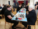 Jediný celý bod získal Honza Čermák na 5. šachovnici.jpg