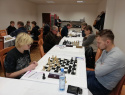 Na osmé šachovnici Tomáš Slabý hrál s Martinem Špilarem.jpg