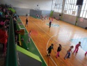 Spíše hlučná hudba jak účinkující děvčata  nám  trochu narušovala klid u partie.jpg