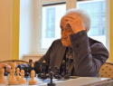 Nejstarší účastník, náš bývalý úspěšný hráč,  93letý pan Miroslav Jandl má stále dobré výsledky.JPG